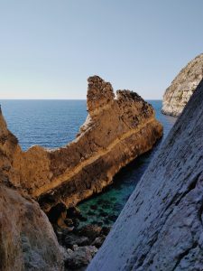 Xaqqa Natural Valley - Malta Boat Trips